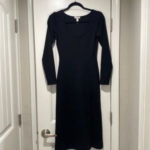 Black cotton Leith dress with a slit.